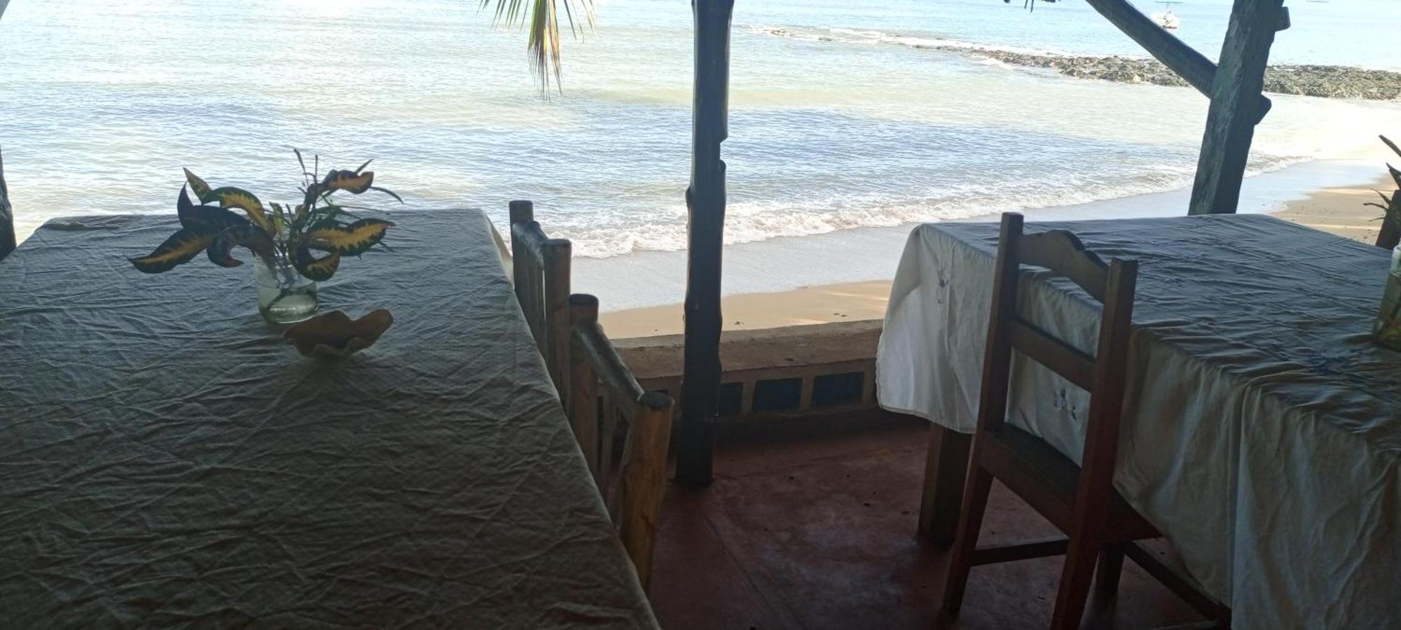 Piscine Bimoko Hotell Nosy-Be Exteriör bild